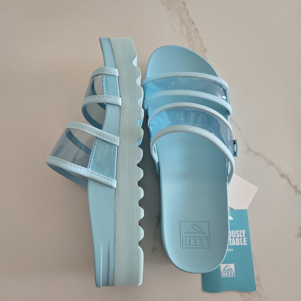 NWT Reef Sandals - Picture 4 of 9